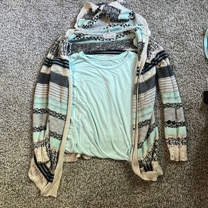 Hooded cardigan that comes with matching colored shirt